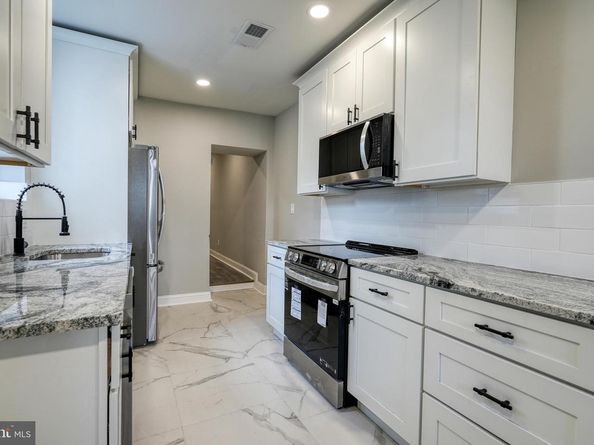 160 East Street, Philadelphia PA 19127