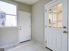 160 East Street, Philadelphia PA 19127