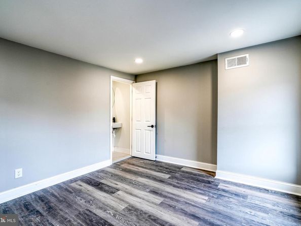 160 East Street, Philadelphia PA 19127