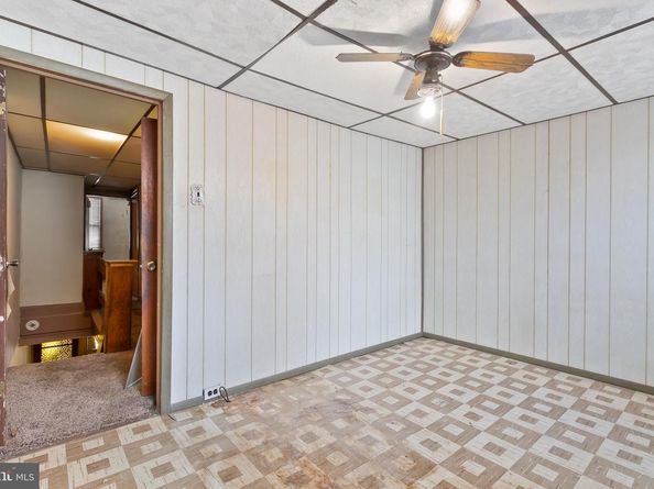 933 Cross Street, Philadelphia PA 19147