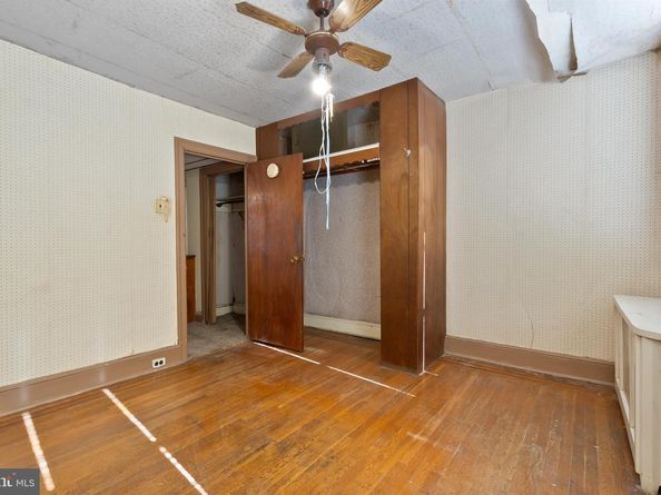 933 Cross Street, Philadelphia PA 19147