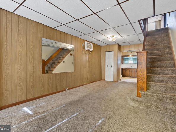 933 Cross Street, Philadelphia PA 19147