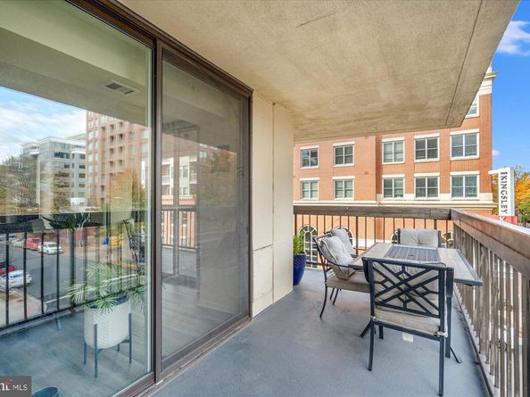 400 Madison Street 304, Alexandria VA 22314