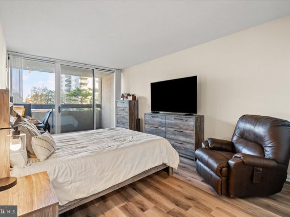 400 Madison Street 304, Alexandria VA 22314