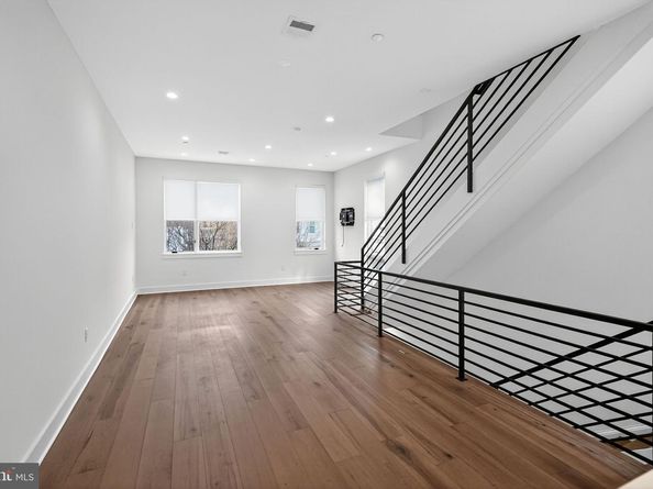 6522 Magnolia Street, Philadelphia PA 19119