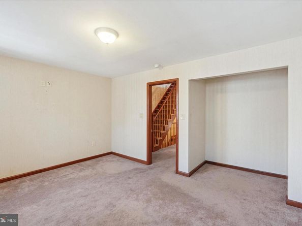 1423 S 8TH Street, Philadelphia PA 19147