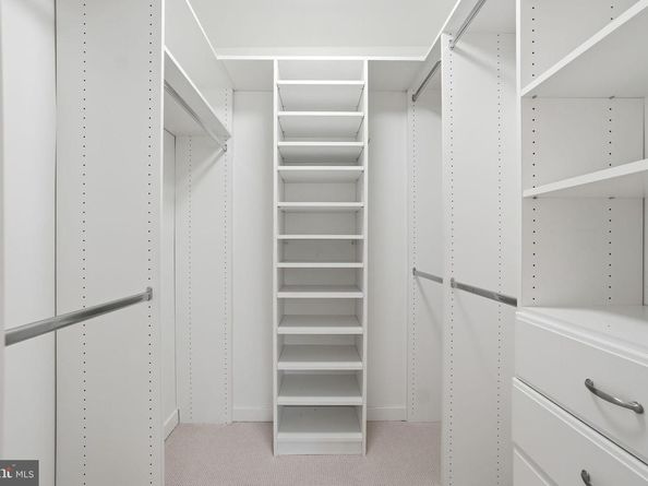 4990 Sentinel Drive 405, Bethesda MD 20816