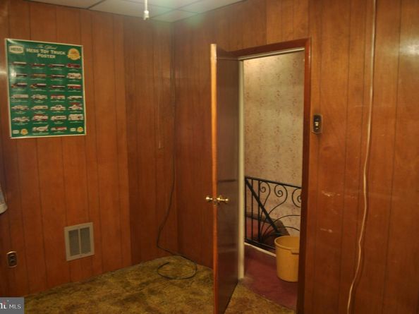 2630 S Hutchinson Street, Philadelphia PA 19148