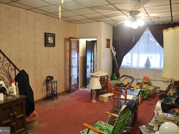 2630 S Hutchinson Street, Philadelphia PA 19148