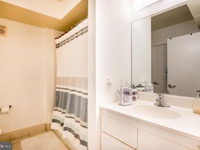 1000 New Jersey Avenue SE 216, Washington DC 20003