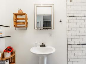 617 E Locust Avenue, Philadelphia PA 19144