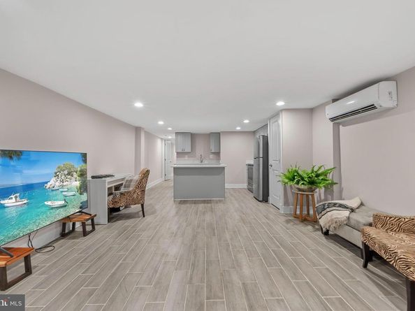 113 R Street NE, Washington DC 20002