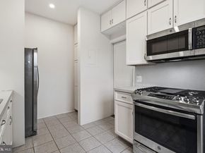 4000 Cathedral Avenue NW 334B/335B, Washington DC 20016
