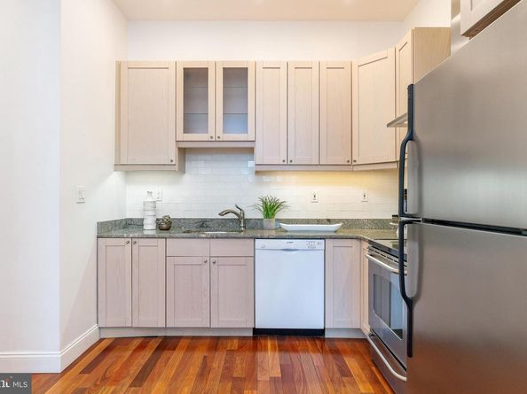 1023 Clinton Street 202, Philadelphia PA 19107