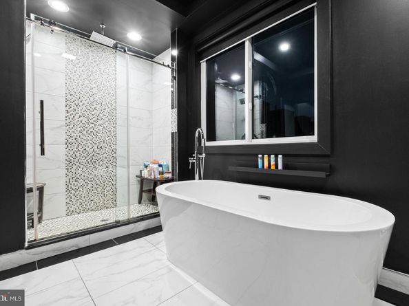 1121 Earl Street, Philadelphia PA 19125