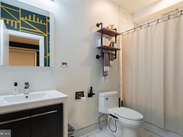 1121 Earl Street, Philadelphia PA 19125