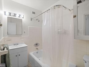 2601 Pennsylvania Avenue 1132, Philadelphia PA 19130