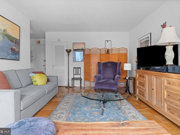 2601 Pennsylvania Avenue 1132, Philadelphia PA 19130