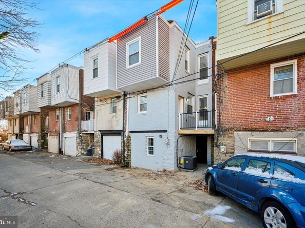 6733 N Woodstock Street, Philadelphia PA 19138