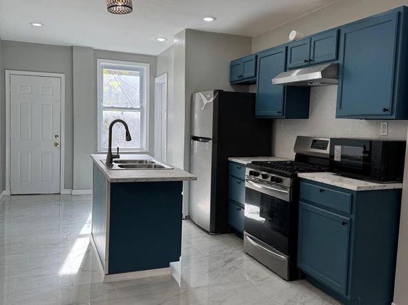 5712 Springfield Avenue, Philadelphia PA 19143