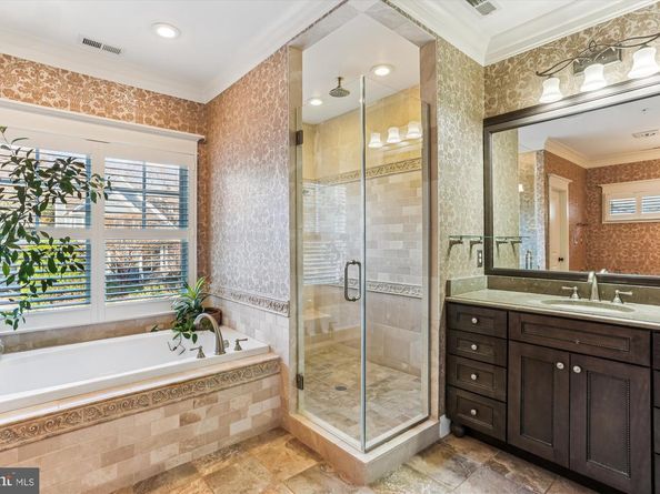 5502 Roosevelt Street, Bethesda MD 20817