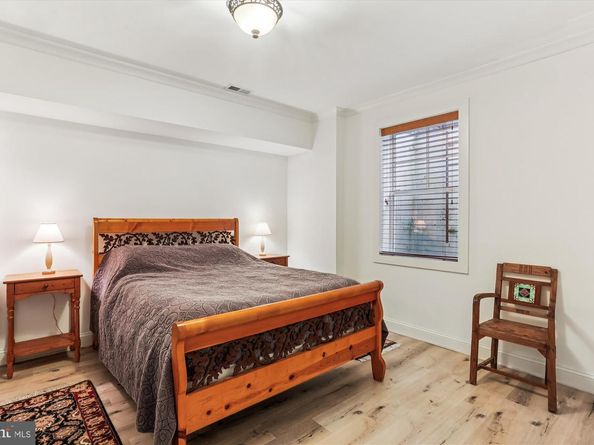 5502 Roosevelt Street, Bethesda MD 20817