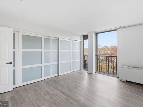 4600 S Four Mile Run Drive 613, Arlington VA 22204