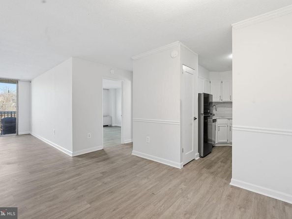 4600 S Four Mile Run Drive 613, Arlington VA 22204