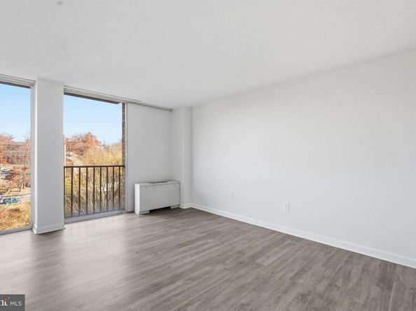 4600 S Four Mile Run Drive 613, Arlington VA 22204