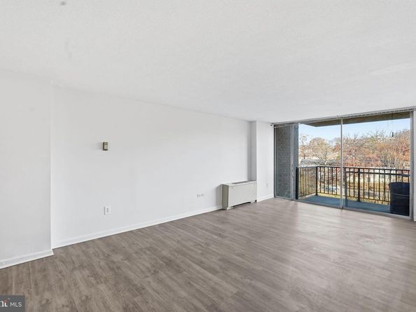 4600 S Four Mile Run Drive 613, Arlington VA 22204