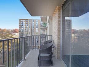 4600 S Four Mile Run Drive 613, Arlington VA 22204