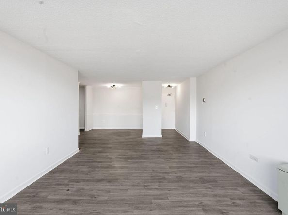 4600 S Four Mile Run Drive 613, Arlington VA 22204