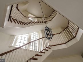 422 W Chestnut Hill Avenue, Philadelphia PA 19118