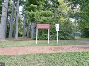 7592 Lakeside Village Drive, Falls Church VA 22042