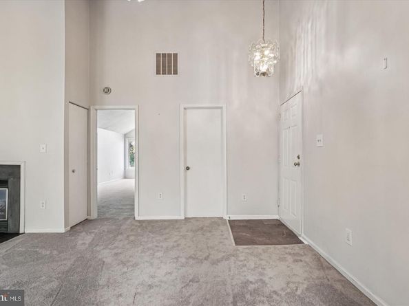 7592 Lakeside Village Drive, Falls Church VA 22042