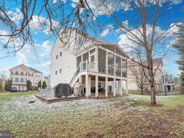 1686 Winterwood Court, Herndon VA 20170