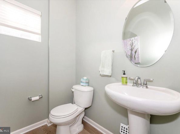 1686 Winterwood Court, Herndon VA 20170