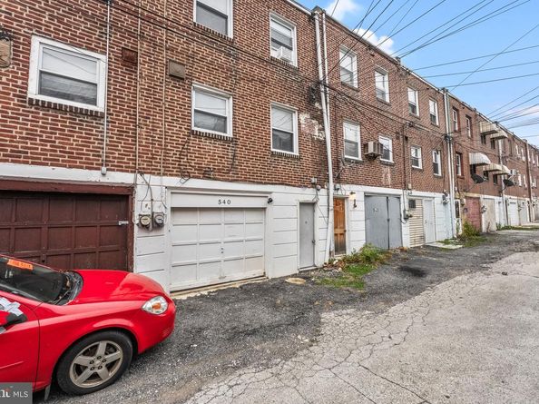 540 Snowden Road, Upper Darby PA 19082