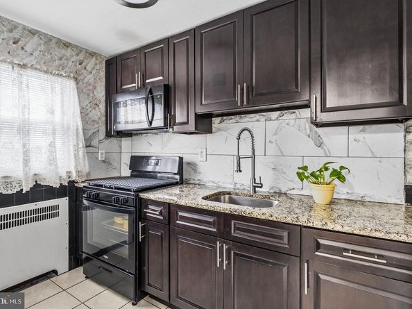 540 Snowden Road, Upper Darby PA 19082