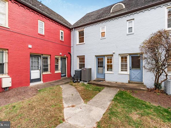 2123 Suitland Terrace SE B, Washington DC 20020