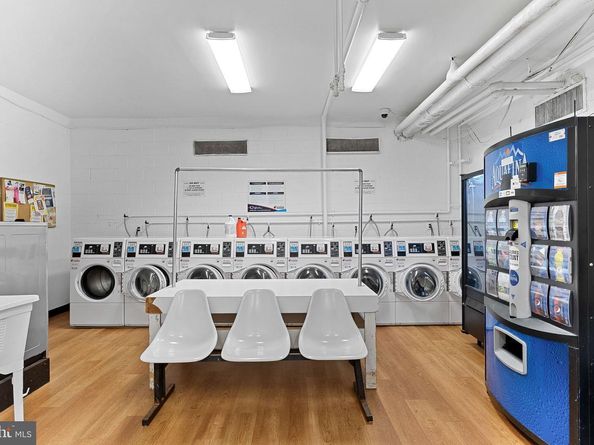 5340 Holmes Run Parkway 107, Alexandria VA 22304