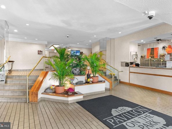 5340 Holmes Run Parkway 107, Alexandria VA 22304