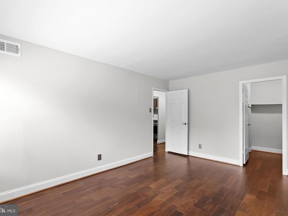 5340 Holmes Run Parkway 107, Alexandria VA 22304