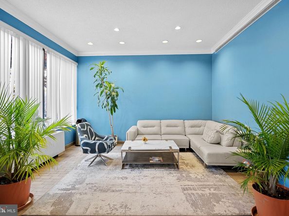 5340 Holmes Run Parkway 107, Alexandria VA 22304