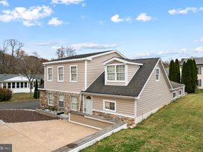 827 Hulmeville Road, Langhorne PA 19047