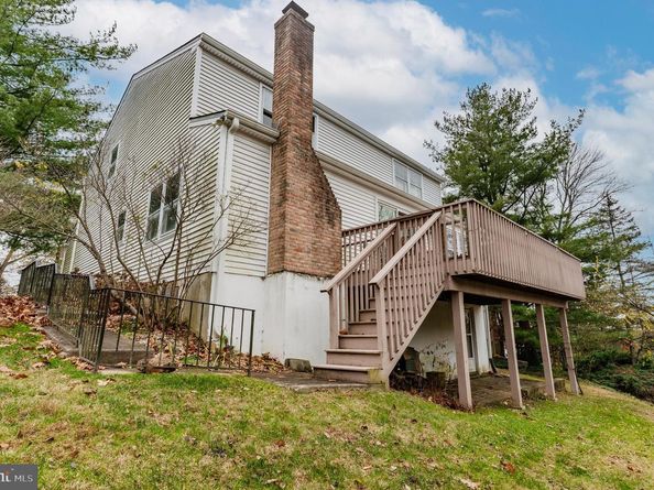 705 Falcon Drive, Glenside PA 19038