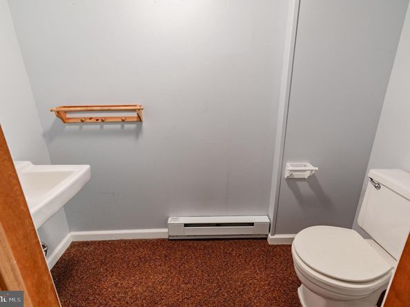 705 Falcon Drive, Glenside PA 19038