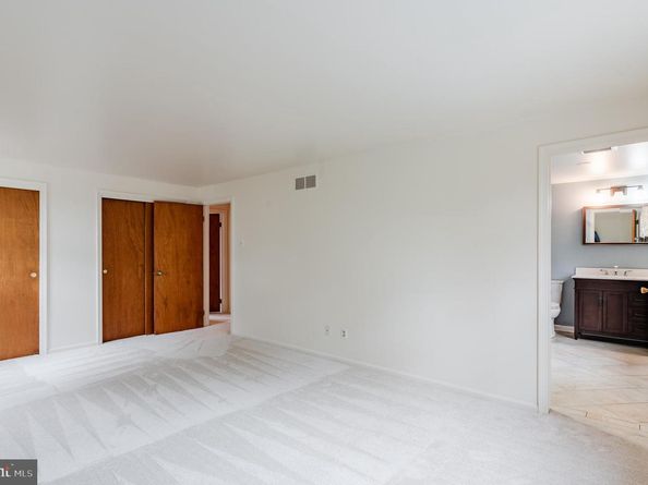 705 Falcon Drive, Glenside PA 19038