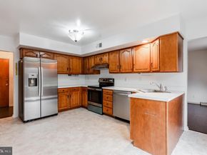 705 Falcon Drive, Glenside PA 19038