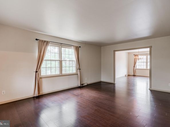 705 Falcon Drive, Glenside PA 19038